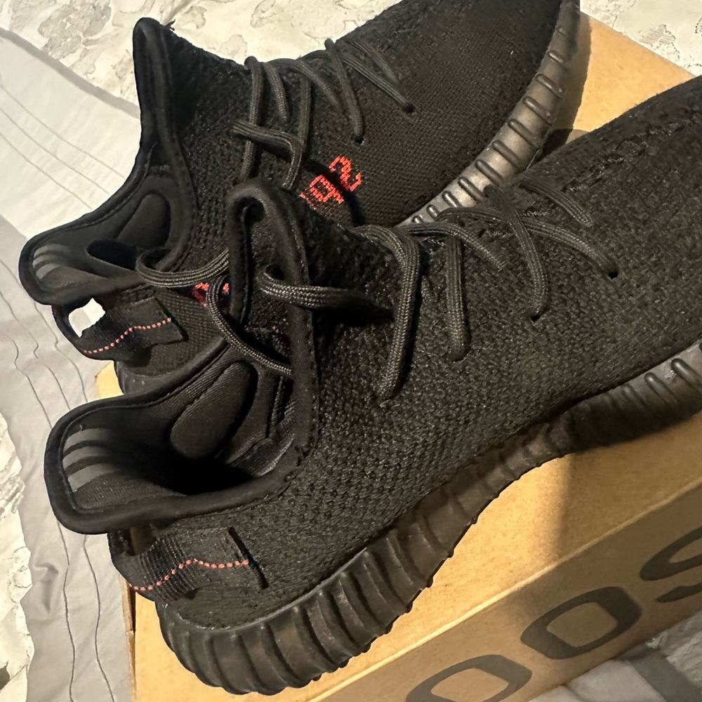 Yeezy boost 350 V2 bred - Picture 3 of 3
